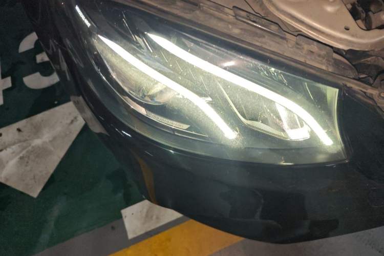 Used Mercedes-Benz E-Class 2017 E 300 Sport Edition Right Front Headlight