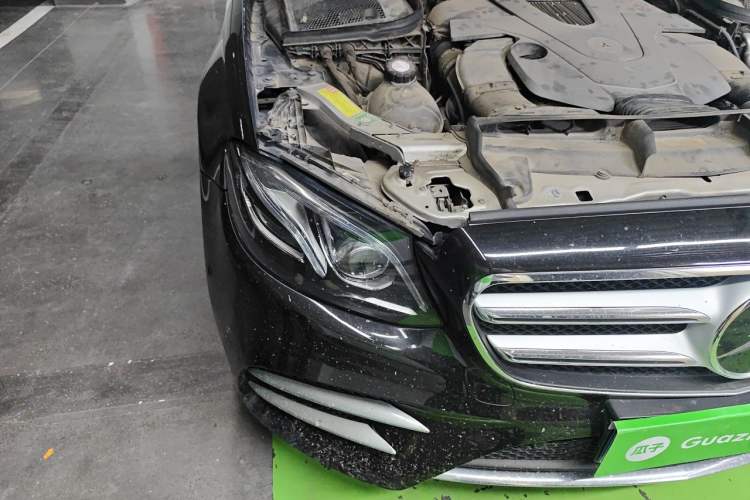 Used Mercedes-Benz E-Class 2017 E 320 L Sport 4MATIC Right Front Headlight