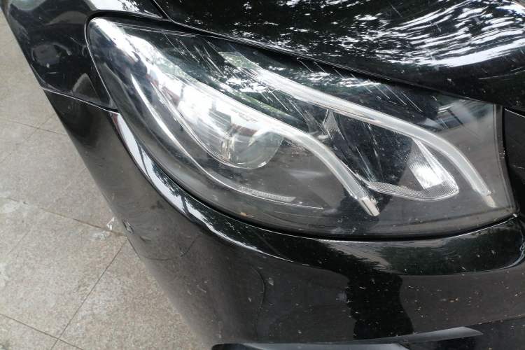 Used Mercedes-Benz E-Class 2017 E 300 L Sport Luxury Edition Right Front Headlight