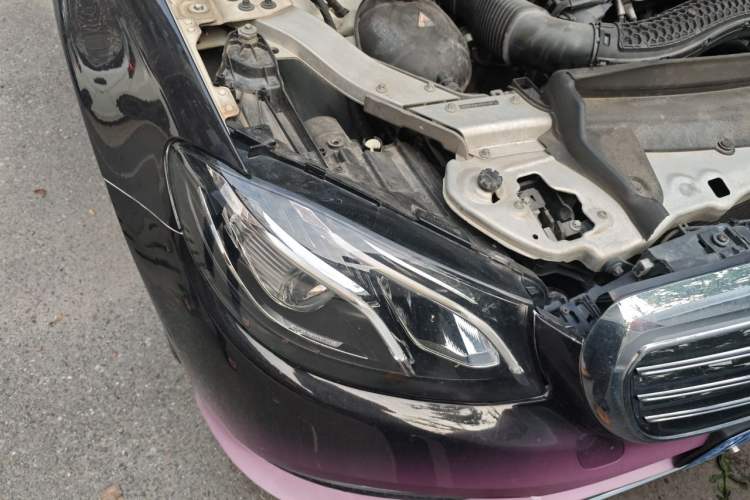Used Mercedes-Benz E-Class 2017 E 300 Sport Edition Right Front Headlight