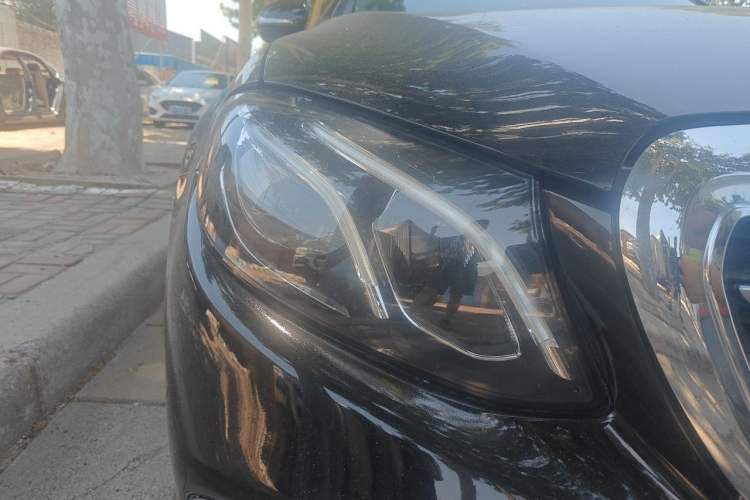 Used Mercedes-Benz E-Class 2017 E 200 Sport Right Front Headlight