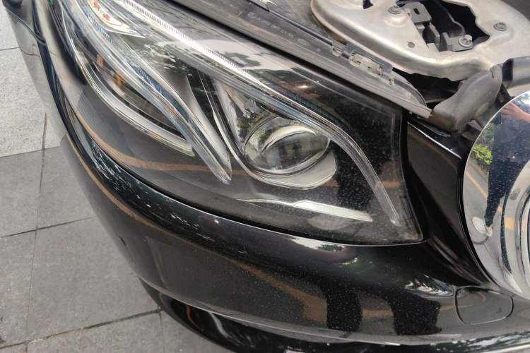 Used Mercedes-Benz E-Class 2017 E 320 L 4MATIC Right Front Headlight