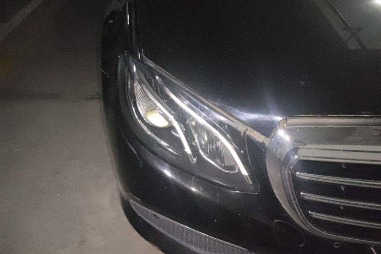 Used Mercedes-Benz E-Class 2017 E 300 L Sporty and Stylish Model Right Front Headlight