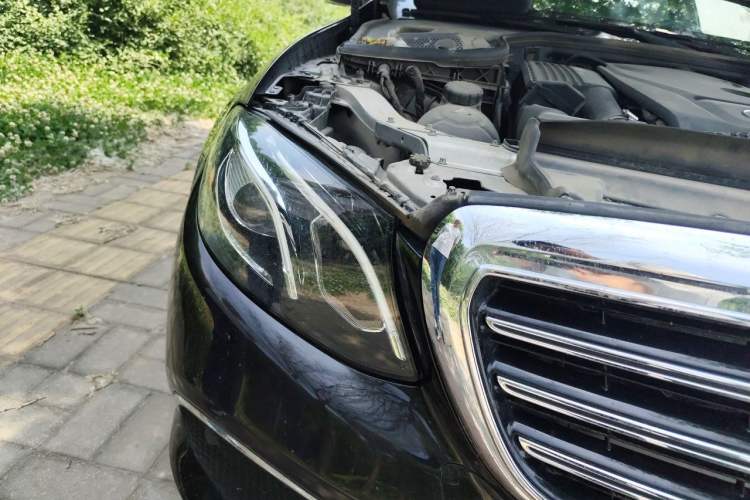 Used Mercedes-Benz E-Class 2017 E 300 L Sporty and Stylish Model Right Front Headlight