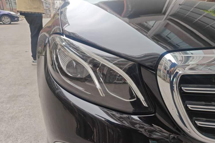 Used Mercedes-Benz E-Class 2017 E 200 L 4MATIC Right Front Headlight