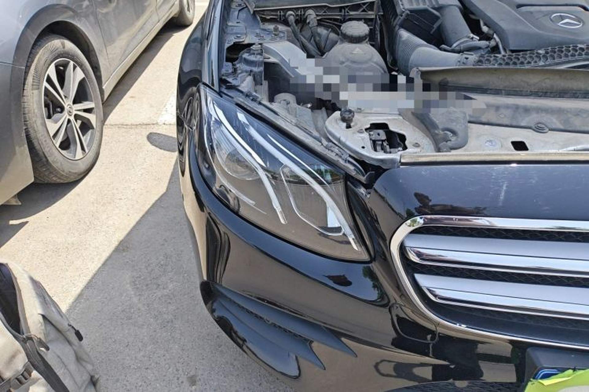 Used Mercedes-Benz E-Class 2017 E 300 L Sporty and Stylish Model Right Front Headlight