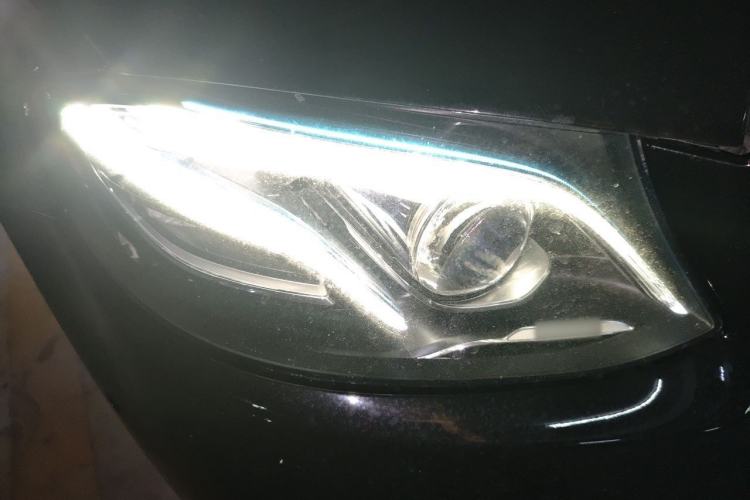 Used Mercedes-Benz E-Class 2017 E 300 L Sport Luxury Edition Right Front Headlight