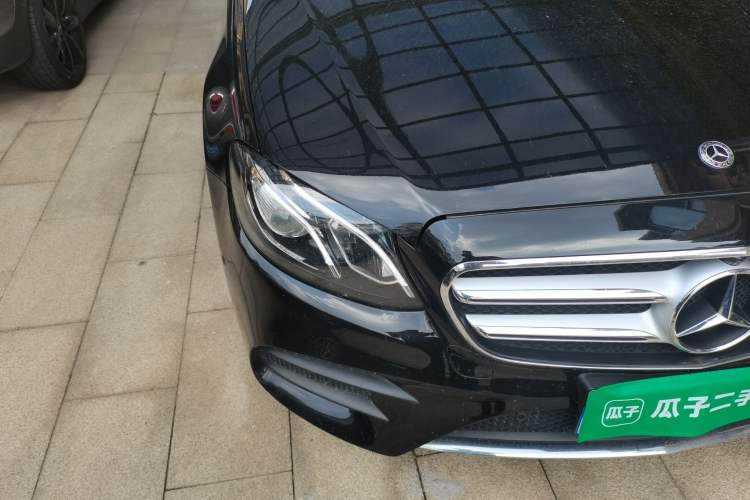 Used Mercedes-Benz E-Class 2017 E 300 L Sport Luxury Edition Right Front Headlight