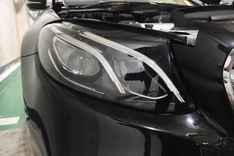 Used Mercedes-Benz E-Class 2017 E 300 L Sporty and Stylish Model Right Front Headlight