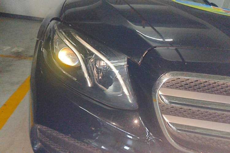 Used Mercedes-Benz E-Class 2017 E 300 L Sporty and Stylish Model Right Front Headlight