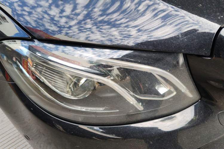 Used Mercedes-Benz E-Class 2017 E 300 L Sporty and Stylish Model Right Front Headlight
