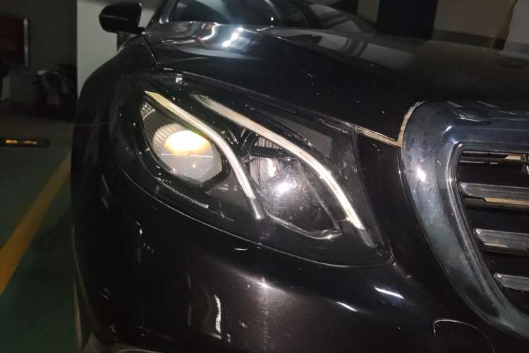 Used Mercedes-Benz E-Class 2017 E 300 L Luxury Model Right Front Headlight