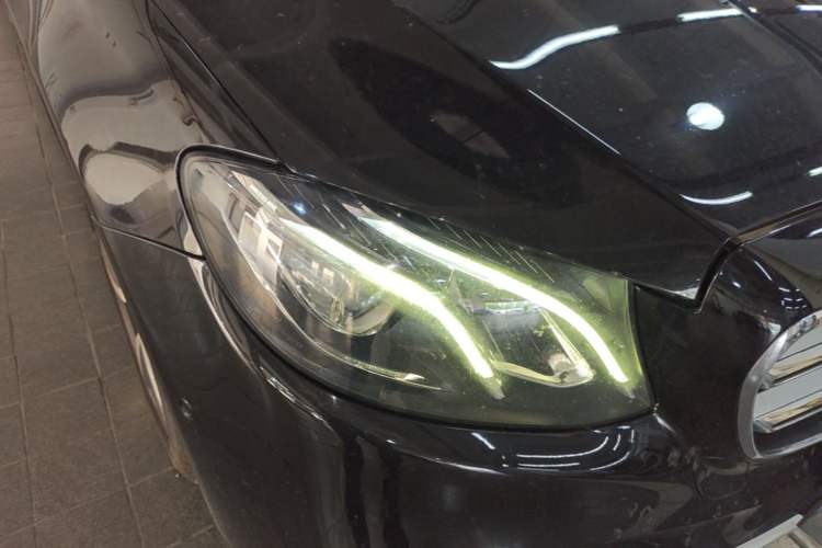 Used Mercedes-Benz E-Class 2017 E 200 L Sport 4MATIC Right Front Headlight