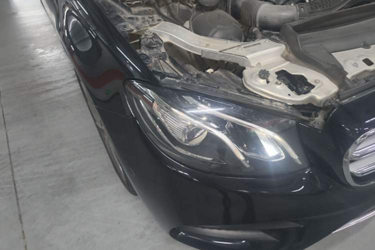 Used Mercedes-Benz E-Class 2017 E 300 L Sporty and Stylish Model Right Front Headlight