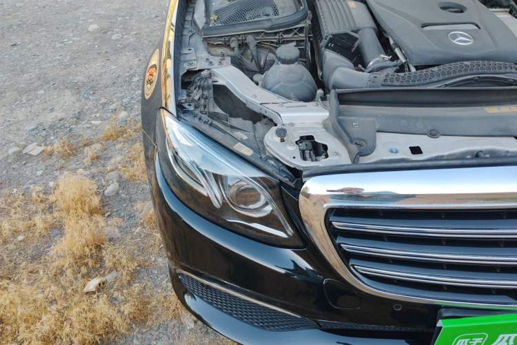 Used Mercedes-Benz E-Class 2017 E 200 L Sport 4MATIC Right Front Headlight