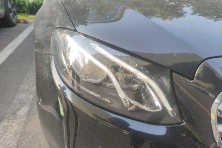 Used Mercedes-Benz E-Class 2017 E 300 L Sport Luxury Edition Right Front Headlight