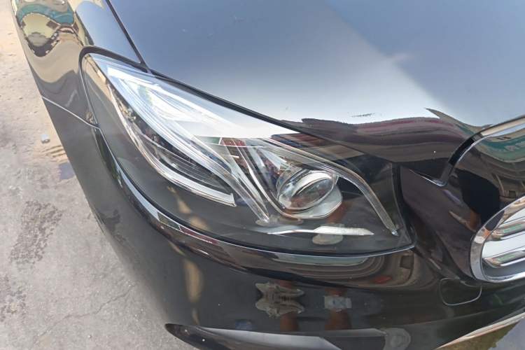 Used Mercedes-Benz E-Class 2017 E 300 L Sport Luxury Edition Right Front Headlight