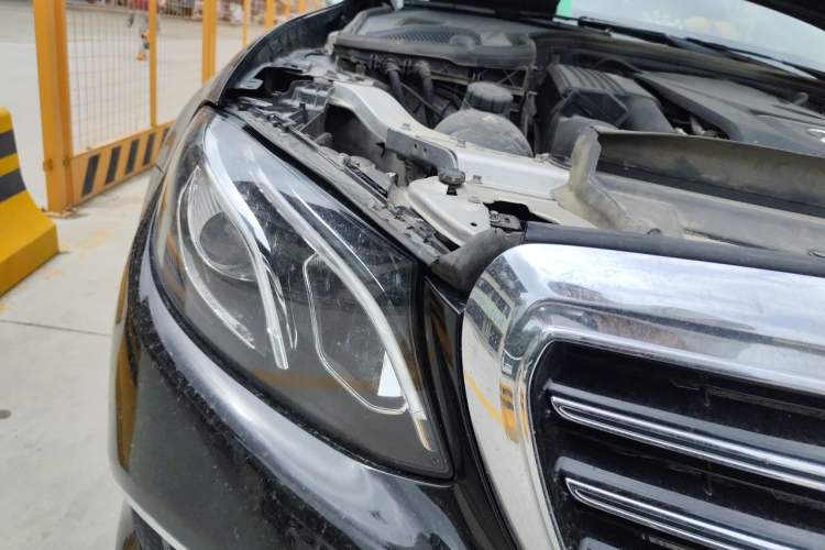 Used Mercedes-Benz E-Class 2017 E 300 L Sporty and Stylish Model Right Front Headlight