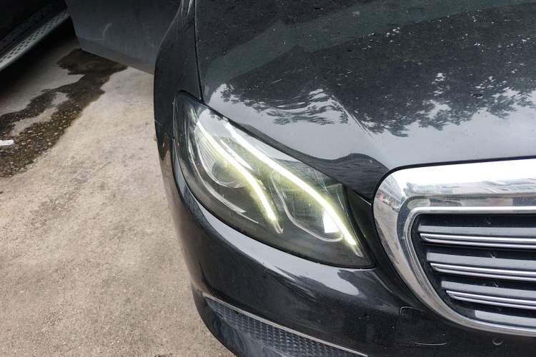 Used Mercedes-Benz E-Class 2017 E 300 L Luxury Model Right Front Headlight