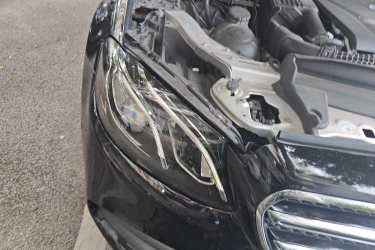 Used Mercedes-Benz E-Class 2017 E 200 Sport 4MATIC Right Front Headlight