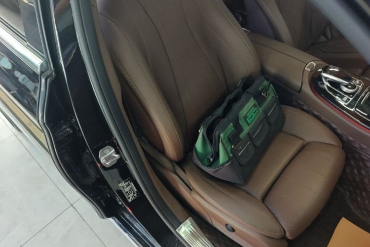Used Mercedes-Benz E-Class 2017 E 200 L 4MATIC Right Front Seat