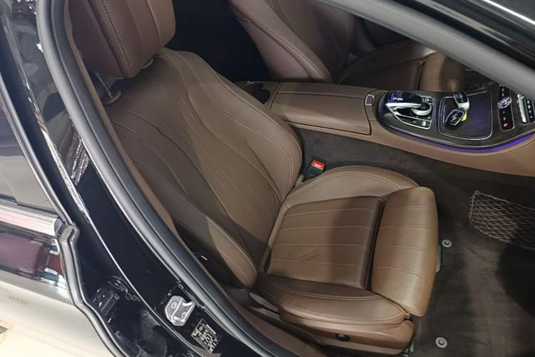 Used Mercedes-Benz E-Class 2017 E 200 L 4MATIC Right Front Seat