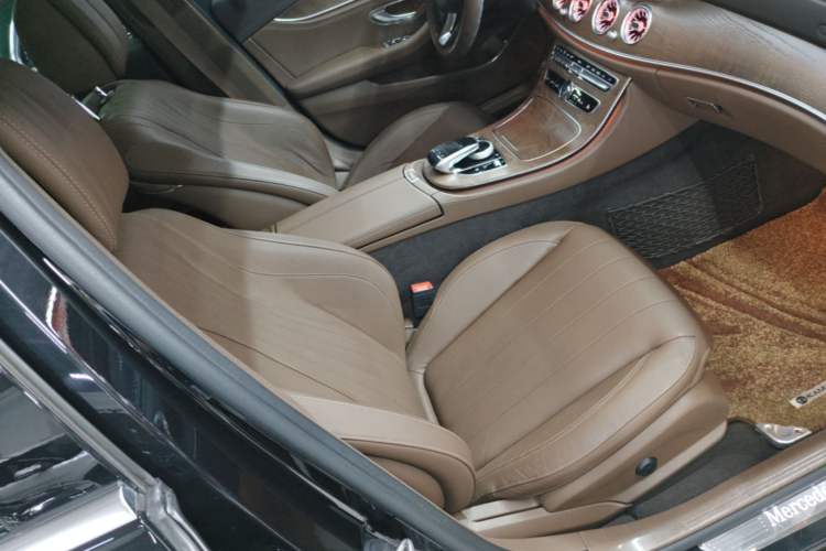 Used Mercedes-Benz E-Class 2017 E 320 L 4MATIC Right Front Seat