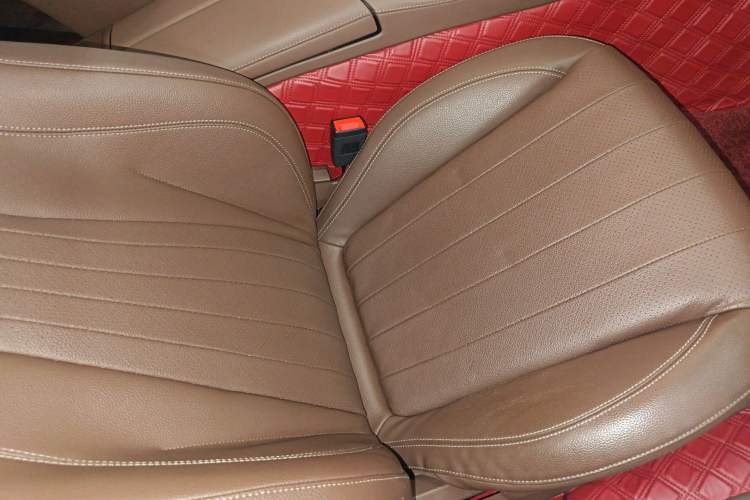 Used Mercedes-Benz E-Class 2017 E 300 L Luxury Model Right Front Seat