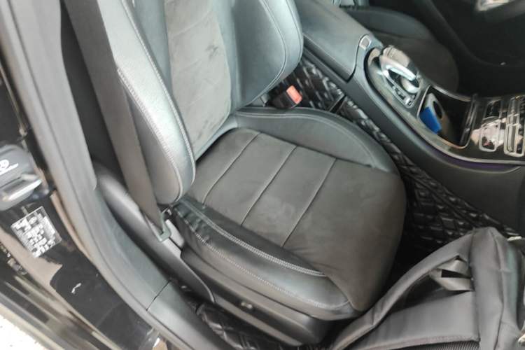 Used Mercedes-Benz E-Class 2017 Restyled E 300 Sport Edition Right Front Seat