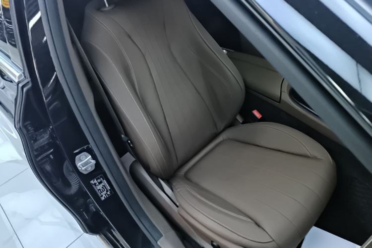 Used Mercedes-Benz E-Class 2017 E 320 L 4MATIC Right Front Seat