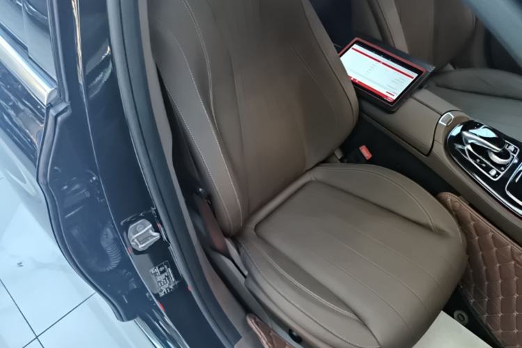 Used Mercedes-Benz E-Class 2017 E 320 L 4MATIC Right Front Seat
