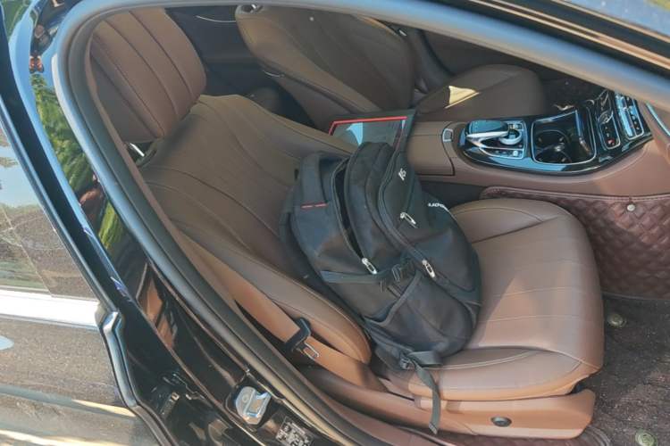 Used Mercedes-Benz E-Class 2017 E 300 L Luxury Model Right Front Seat