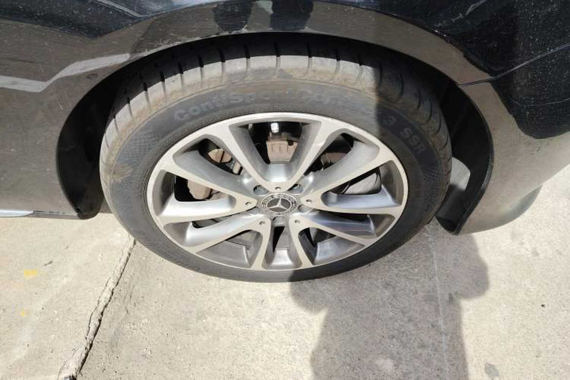 Used Mercedes-Benz E-Class 2017 E 200 L 4MATIC Right Front Wheel Hub