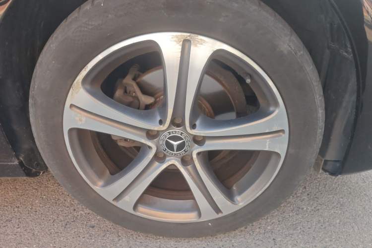 Used Mercedes-Benz E-Class 2017 E 200 Sport Right Front Wheel Hub