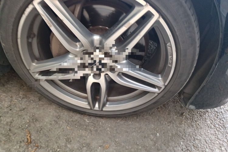 Used Mercedes-Benz E-Class 2017 E 200 Coupe Right Front Wheel Hub