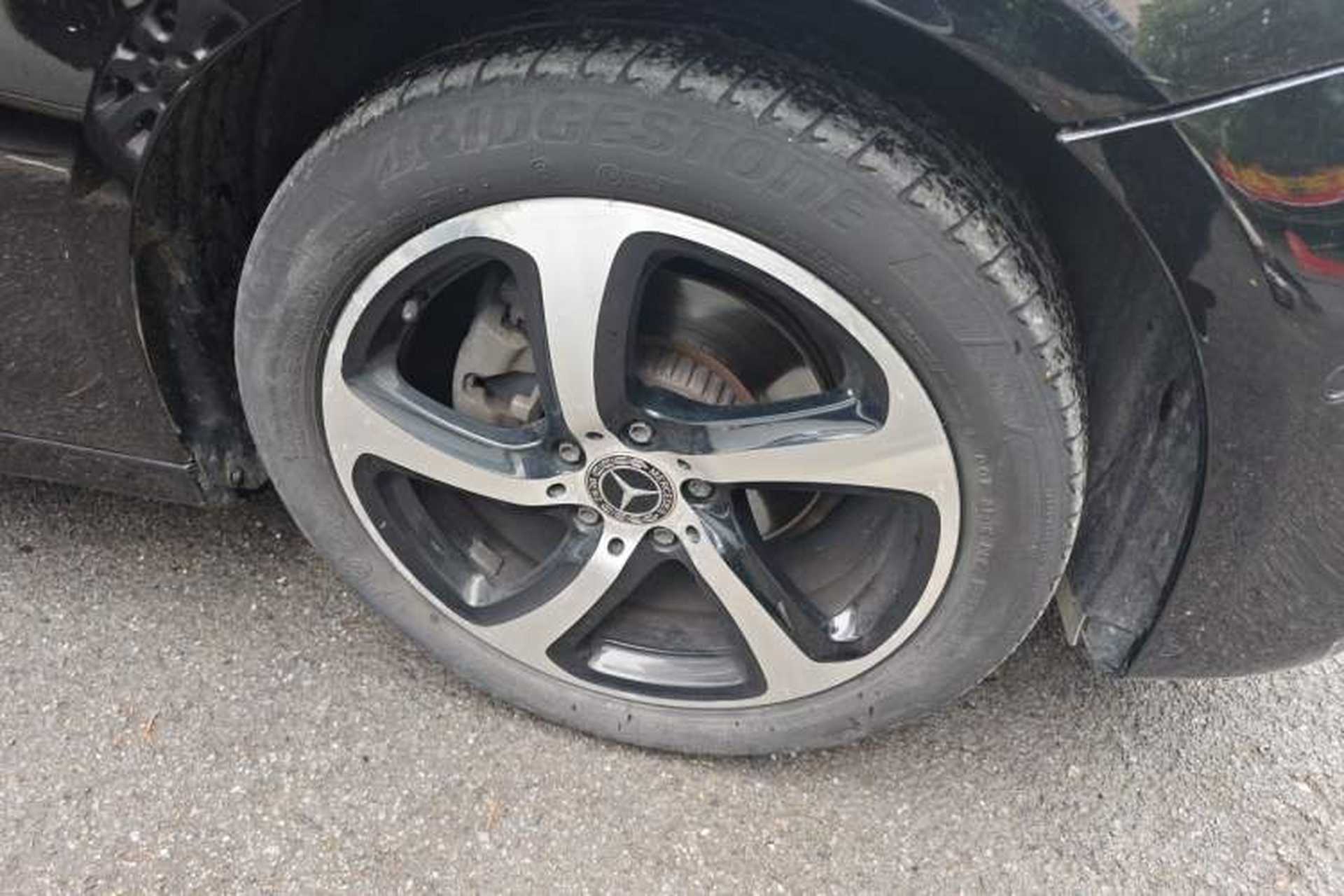 Used Mercedes-Benz E-Class 2017 E 200 Sport Right Front Wheel Hub