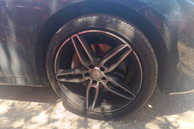 Used Mercedes-Benz E-Class 2017 E 300 Sport Edition Right Front Wheel Hub