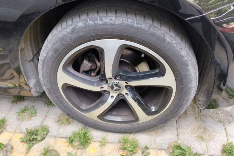 Used Mercedes-Benz E-Class 2017 E 200 Sport Right Front Wheel Hub