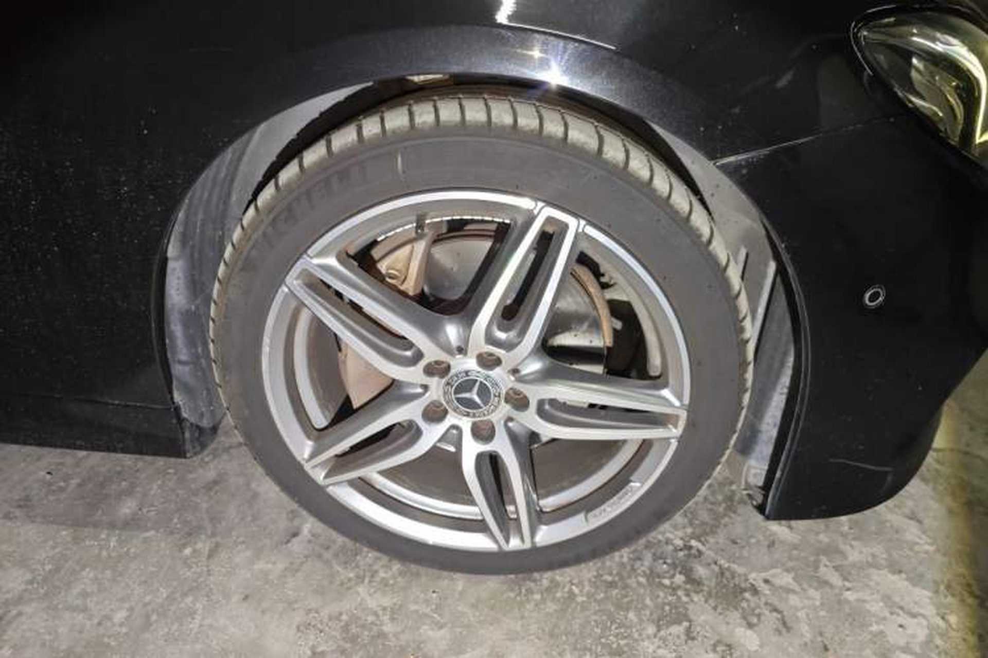 Used Mercedes-Benz E-Class 2017 E 200 Coupe Right Front Wheel Hub