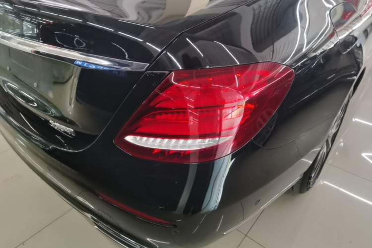 Used Mercedes-Benz E-Class 2017 E 300 L Luxury Model Right Rear Taillight