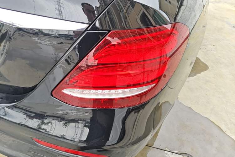 Used Mercedes-Benz E-Class 2017 E 300 Sport Edition Right Rear Taillight