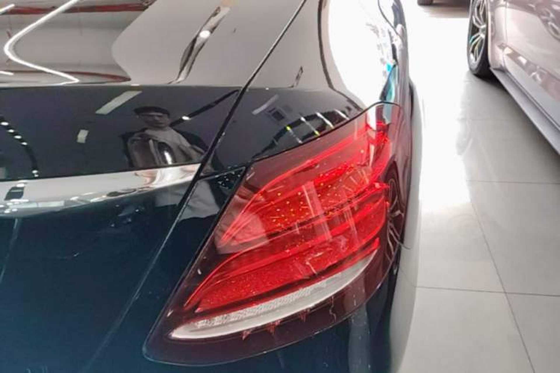 Used Mercedes-Benz E-Class 2017 E 300 L Sport Luxury Edition Right Rear Taillight
