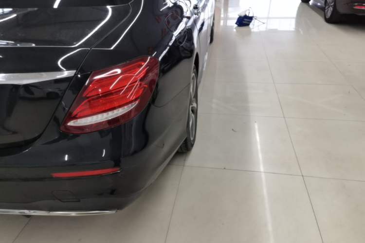 Used Mercedes-Benz E-Class 2017 E 200 L Sport 4MATIC Right Rear Taillight