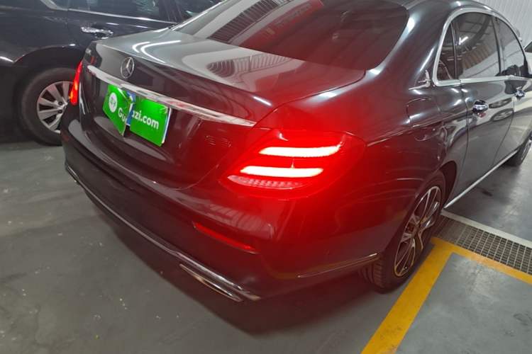 Used Mercedes-Benz E-Class 2017 E 300 L Luxury Model Right Rear Taillight