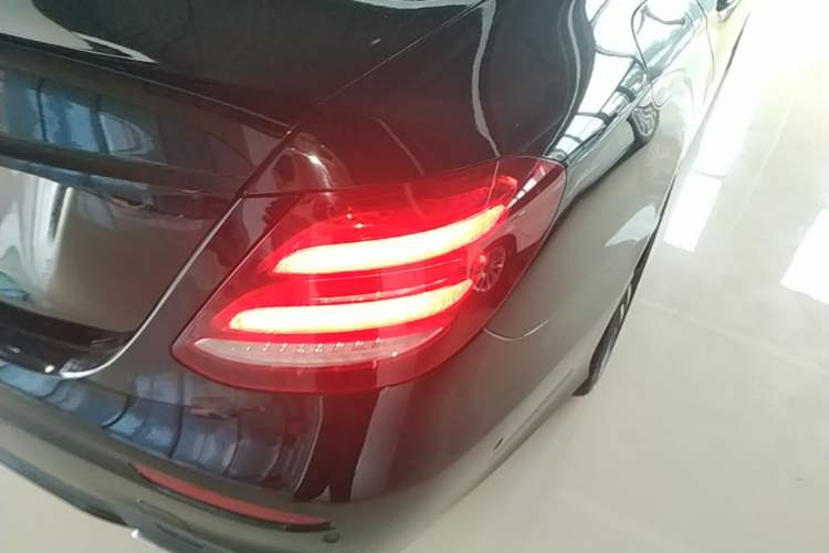 Used Mercedes-Benz E-Class 2017 E 200 Sport 4MATIC Right Rear Taillight