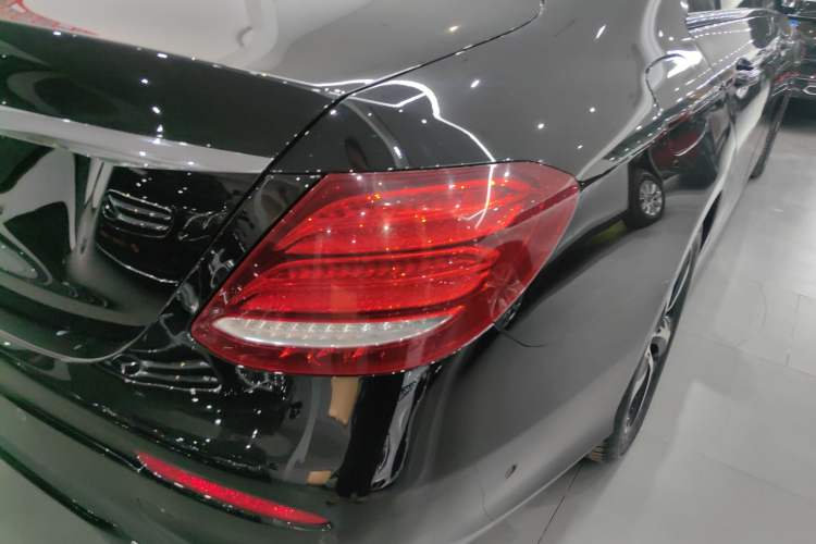Used Mercedes-Benz E-Class 2017 Restyled E 300 Sport Edition Right Rear Taillight
