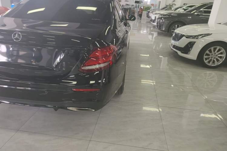 Used Mercedes-Benz E-Class 2017 E 300 Sport Edition Right Rear Taillight