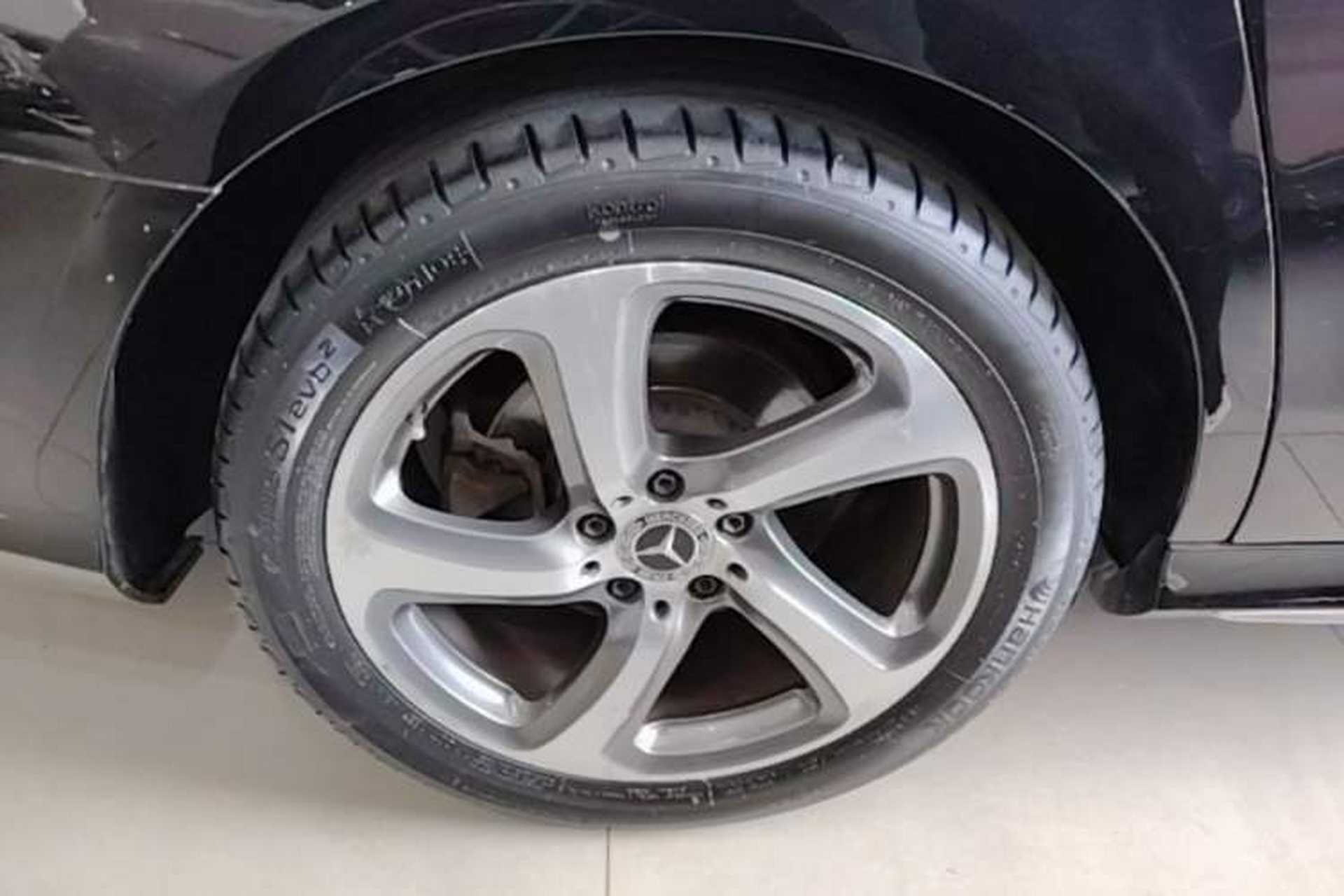 Used Mercedes-Benz E-Class 2017 E 300 L Sport Luxury Edition Right Rear Wheel Hub