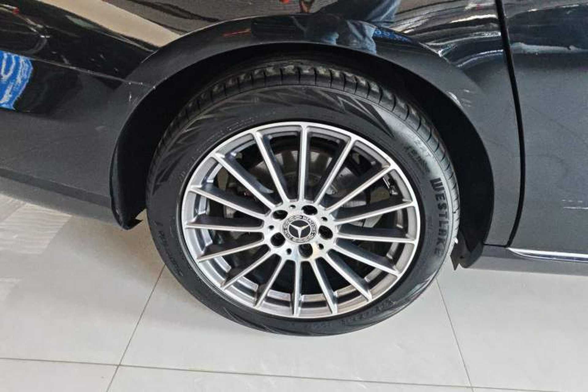 Used Mercedes-Benz E-Class 2017 E 200 L 4MATIC Right Rear Wheel Hub