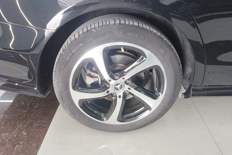 Used Mercedes-Benz E-Class 2017 E 200 Sport Right Rear Wheel Hub